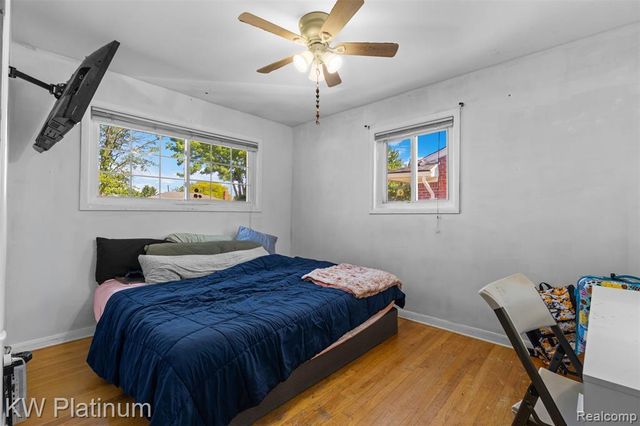 24545 Raven Avenue, Eastpointe, MI 48021