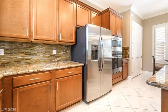 2 Lago Turchino Court, Henderson, NV 89011