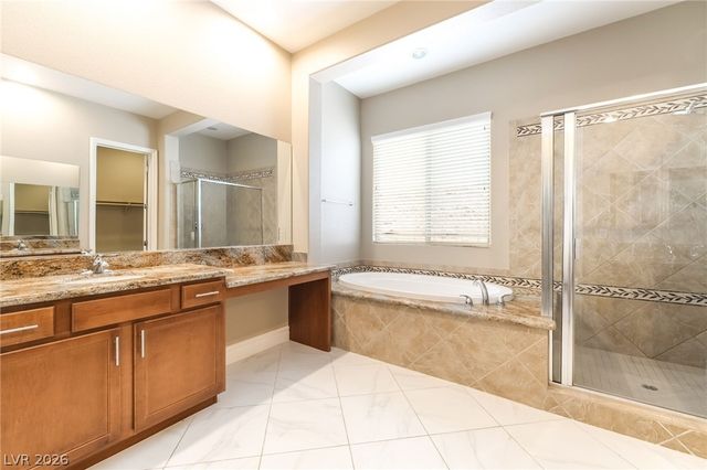 2 Lago Turchino Court, Henderson, NV 89011