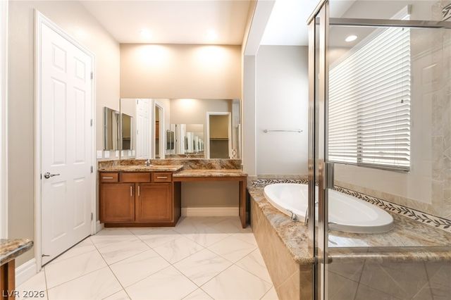 2 Lago Turchino Court, Henderson, NV 89011