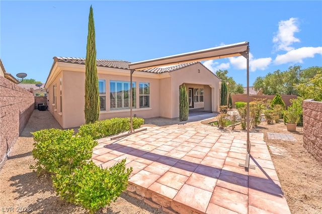 2 Lago Turchino Court, Henderson, NV 89011