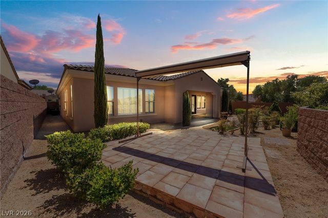 2 Lago Turchino Court, Henderson, NV 89011