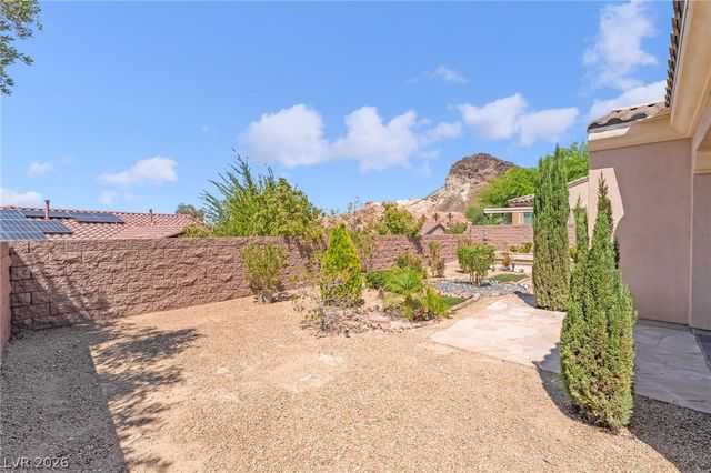 2 Lago Turchino Court, Henderson, NV 89011