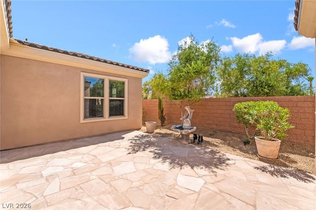 2 Lago Turchino Court, Henderson, NV 89011
