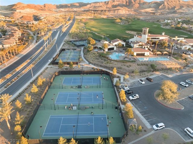 2 Lago Turchino Court, Henderson, NV 89011