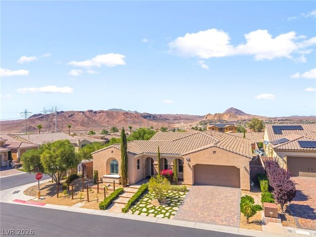 2 Lago Turchino Court, Henderson, NV 89011