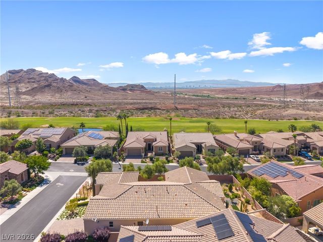2 Lago Turchino Court, Henderson, NV 89011
