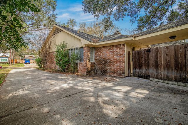 18230 Caprice Lane, Houston, TX 77058