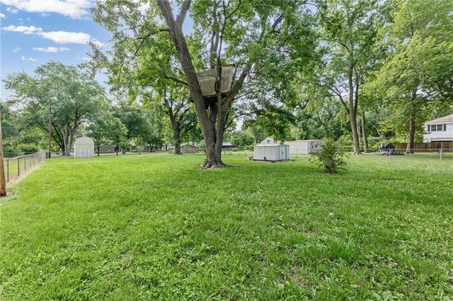 612 S Sherman Avenue, Olathe, KS 66061