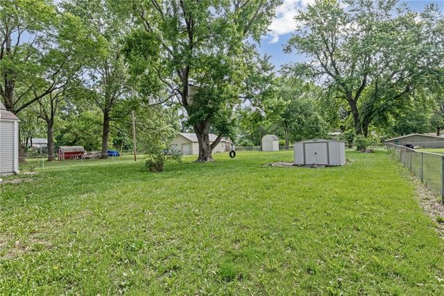 612 S Sherman Avenue, Olathe, KS 66061