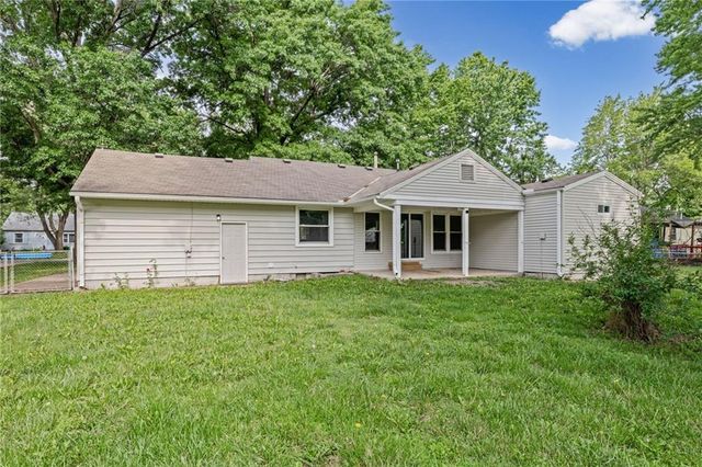 612 S Sherman Avenue, Olathe, KS 66061