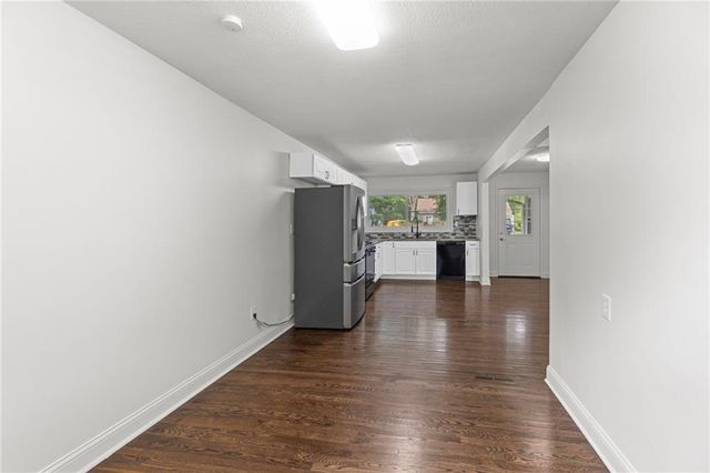 612 S Sherman Avenue, Olathe, KS 66061
