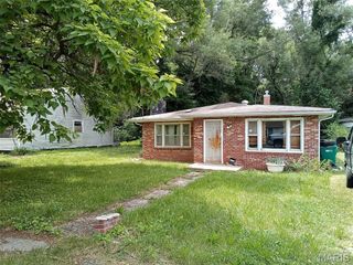 2716 Trendley Avenue, East St Louis, IL 62207