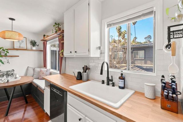 8150 Lemon Avenue 222, La Mesa, CA 91941