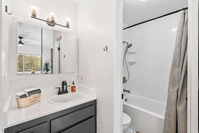 8150 Lemon Avenue 222, La Mesa, CA 91941