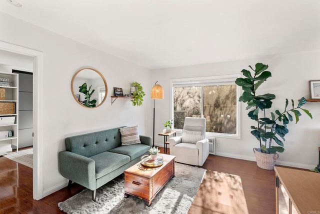 8150 Lemon Avenue 222, La Mesa, CA 91941