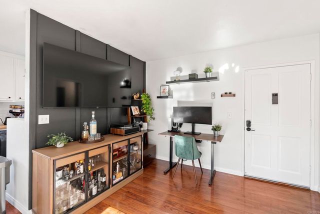 8150 Lemon Avenue 222, La Mesa, CA 91941