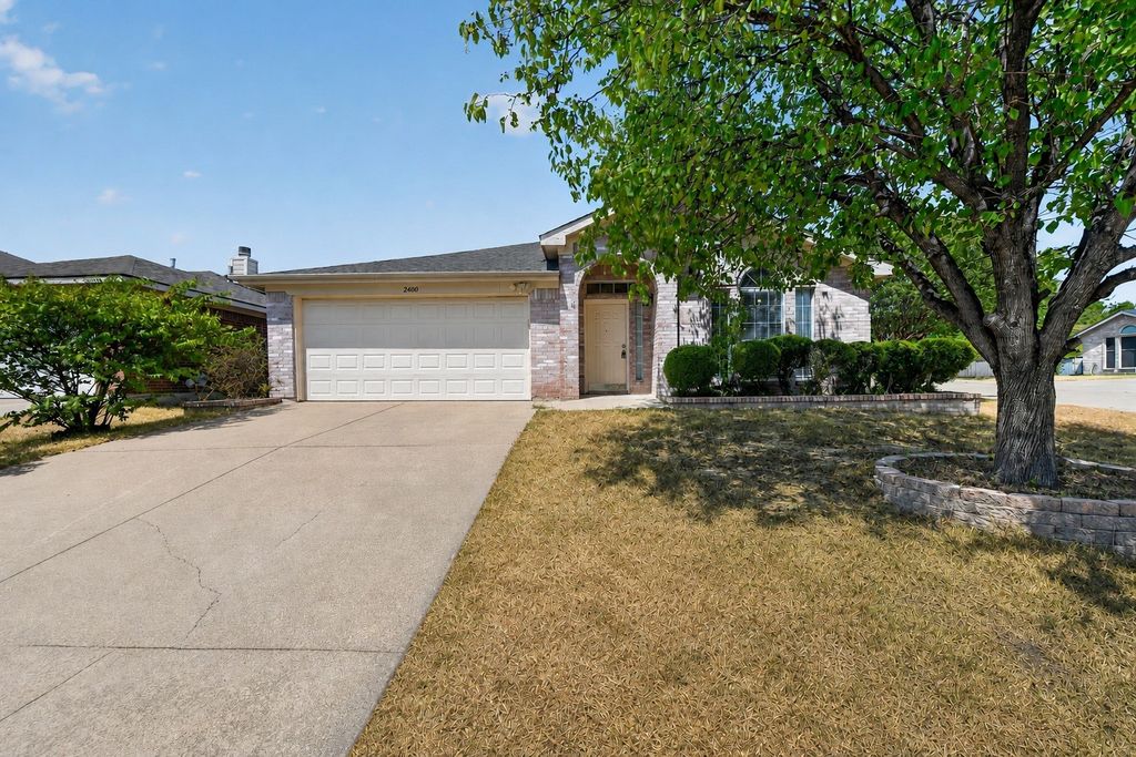 2400 Nogales Drive, Fort Worth, TX 76108 — exterior