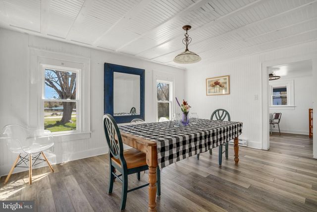 6348 CHURCH ST, Chincoteague Island, VA 23336