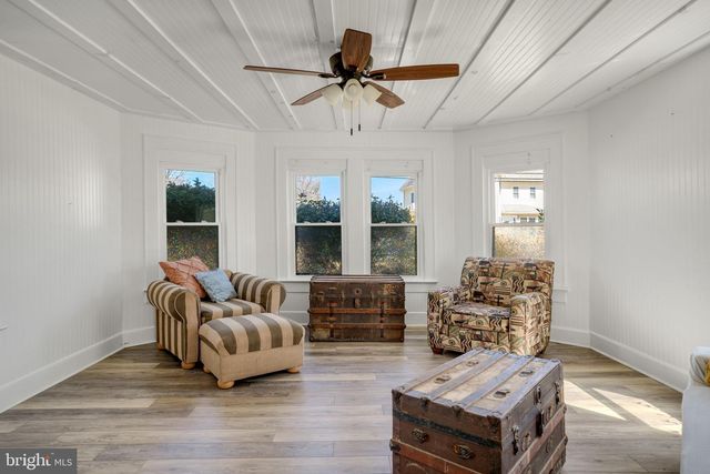 6348 CHURCH ST, Chincoteague Island, VA 23336