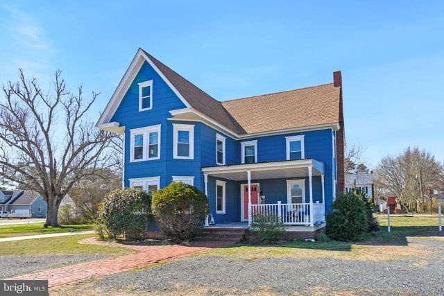 6348 CHURCH ST, Chincoteague Island, VA 23336