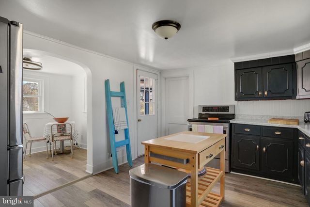 6348 CHURCH ST, Chincoteague Island, VA 23336