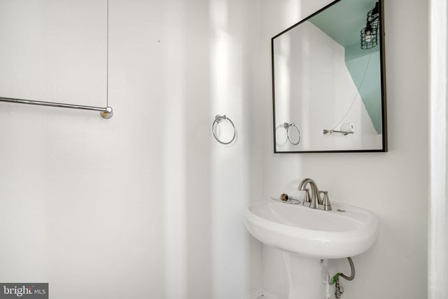 6348 CHURCH ST, Chincoteague Island, VA 23336