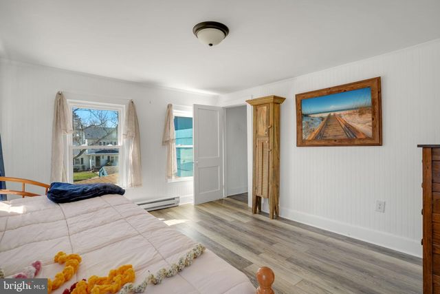 6348 CHURCH ST, Chincoteague Island, VA 23336