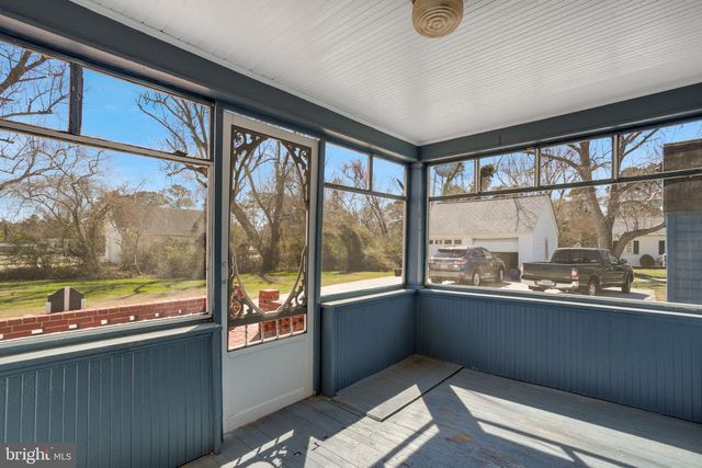 6348 CHURCH ST, Chincoteague Island, VA 23336