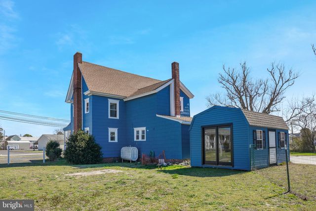 6348 CHURCH ST, Chincoteague Island, VA 23336