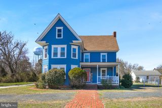 6348 CHURCH ST, Chincoteague Island, VA 23336