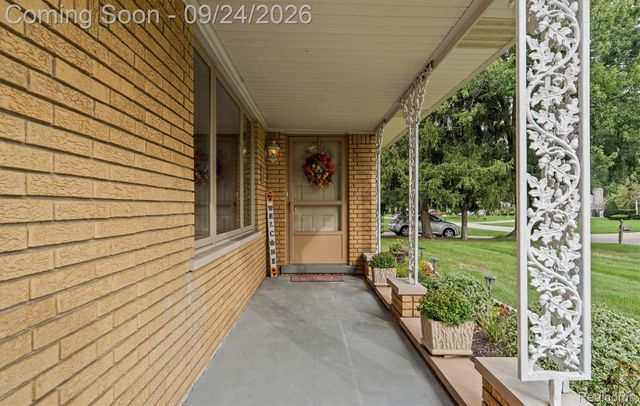 5919 Yarmouth Drive, Shelby Charter Township, MI 48316