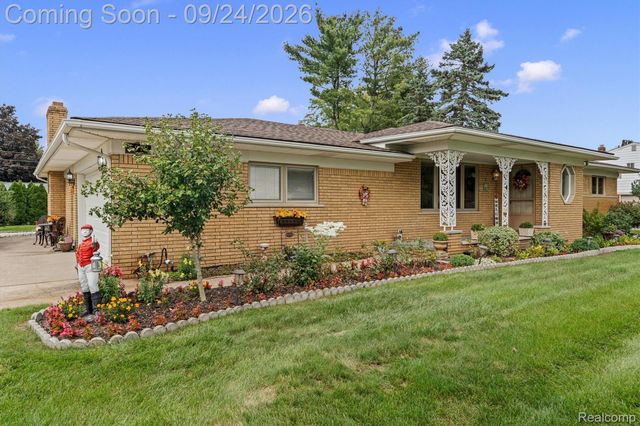 5919 Yarmouth Drive, Shelby Charter Township, MI 48316