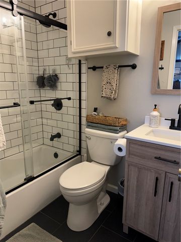 904 Camellia Court B, College Station, TX 77840