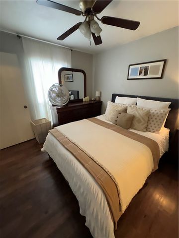 904 Camellia Court B, College Station, TX 77840