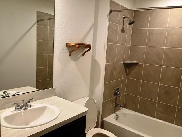 12331 Lariat Run Drive, Houston, TX 77014