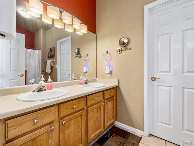 1206 W Shenandoah Dr, Pueblo West, CO 81007