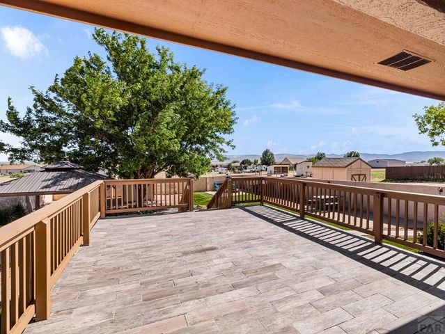 1206 W Shenandoah Dr, Pueblo West, CO 81007