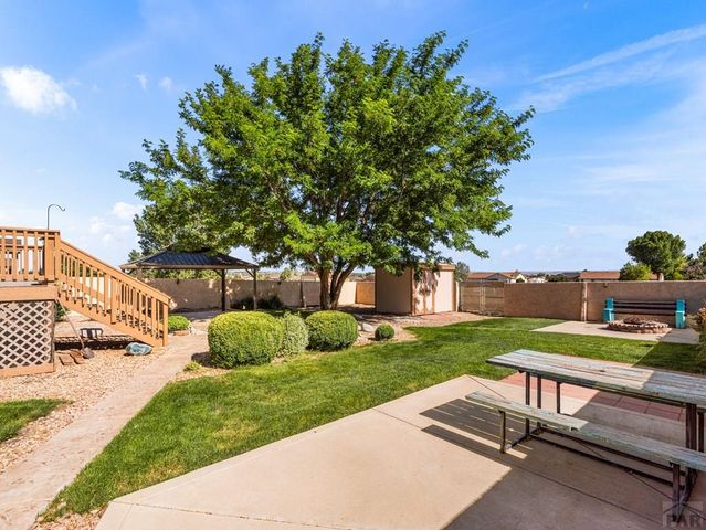 1206 W Shenandoah Dr, Pueblo West, CO 81007