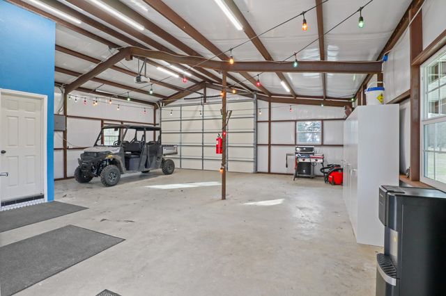 1760 County Road 4608, Troup, TX 75789