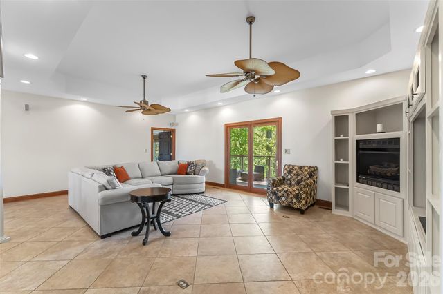 4639 Harbor View Terrace, Morganton, NC 28655