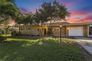 714 SE 43RD STREET, Cape Coral, FL 33904
