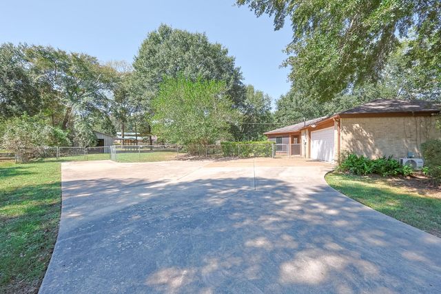 24603 Lori Lane, Magnolia, TX 77355