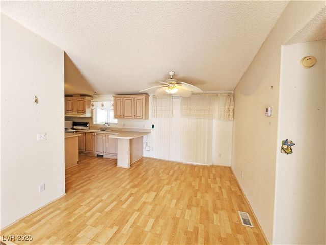 1610 East Manse Road, Pahrump, NV 89048