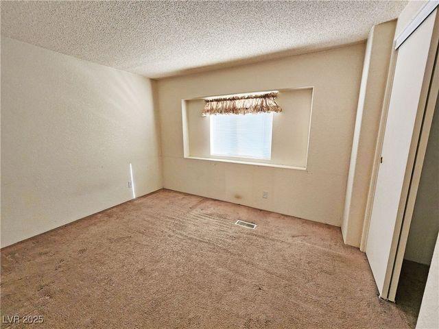 1610 East Manse Road, Pahrump, NV 89048