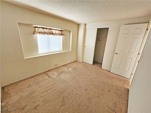 1610 East Manse Road, Pahrump, NV 89048