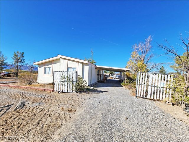 1610 East Manse Road, Pahrump, NV 89048