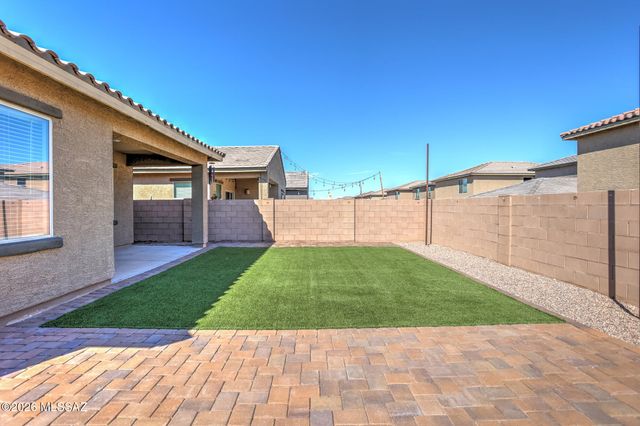 6872 W Star Garden Way, Tucson, AZ 85757