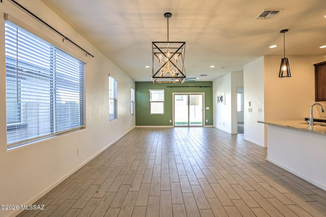 6872 W Star Garden Way, Tucson, AZ 85757