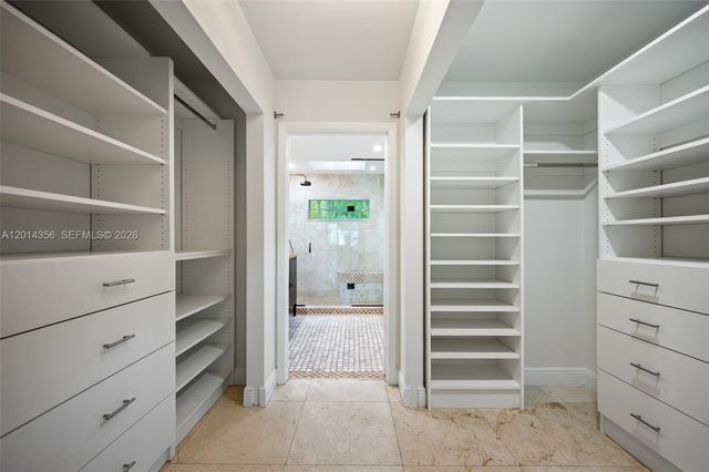 512 Warren Ln, Key Biscayne, FL 33149